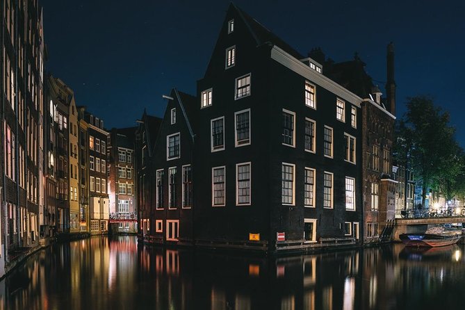Amsterdam Night Photography Workshop with a Professional - David’s Night Coaching: Basics, Composition, and Settings You Can Reuse