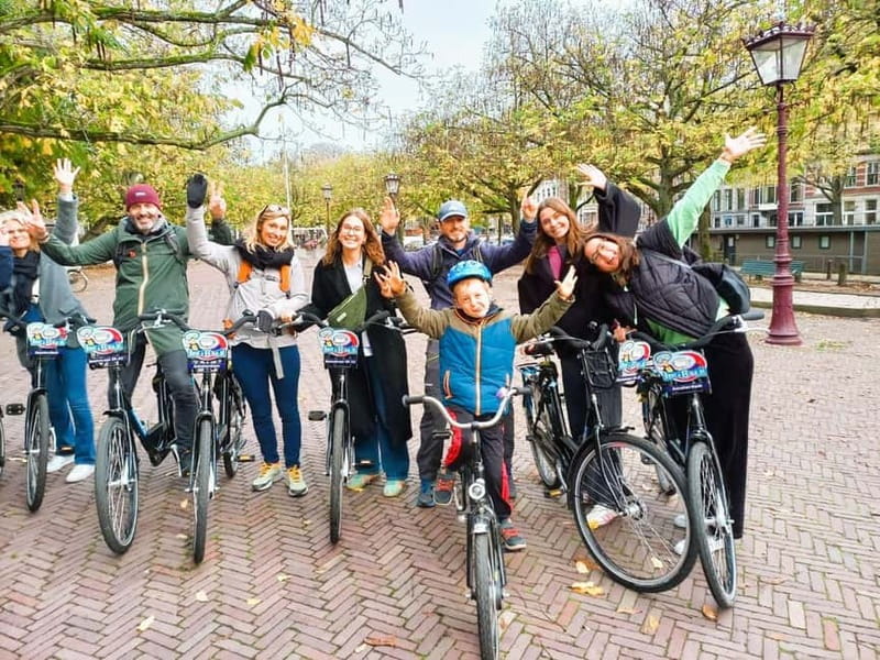 Amsterdam: Off the Beaten Path Bike Tour in French - The Jewish Quarter focus and the Anne Frank footsteps route