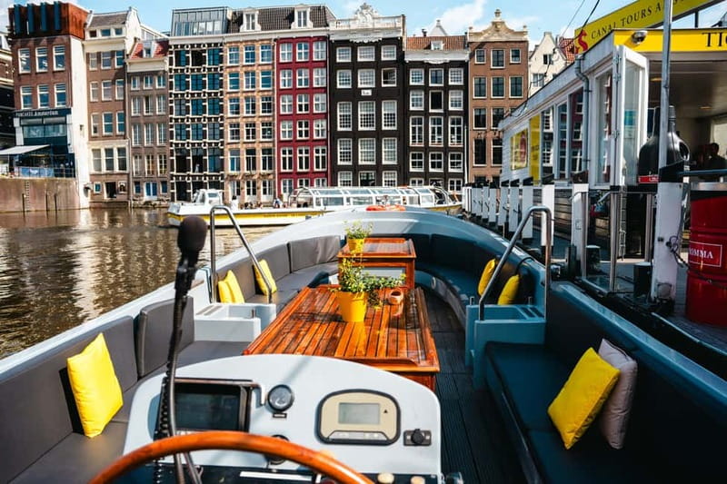 Amsterdam: Open Boat Canal Cruise (with Free Spritz Option) - Your 1-hour route: from NEMO to Magere Brug and the canal belt