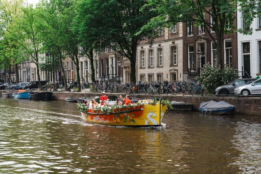 Amsterdam: Original Aperol & Limoncello Spritz Cruise - Aperol Spritz Meets Amsterdam’s Best Photo Angles