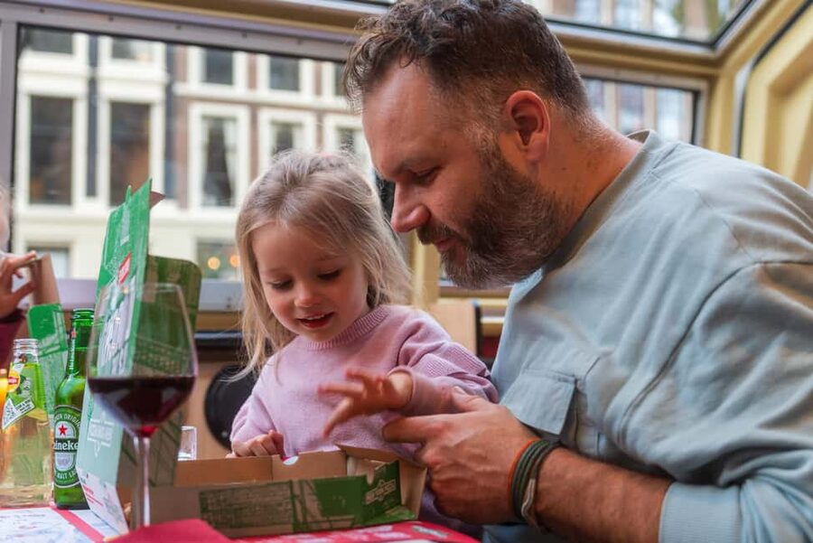 Amsterdam: Original Pizza Dinner Cruise + Unlimited Drinks - Unlimited Drinks: The Part That Turns It From Tour Into Night Out