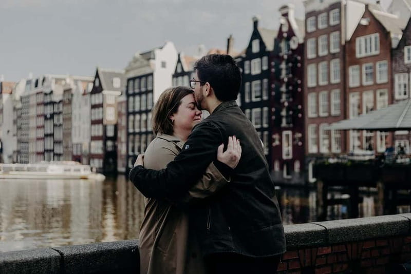 Amsterdam: Particular Photo Session - The photographer experience: punctual, professional, and comfortable to shoot with