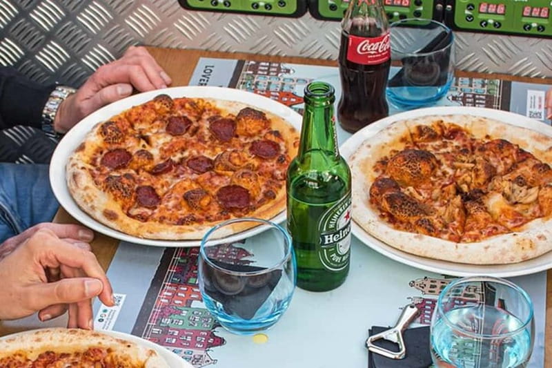 Amsterdam: Pizza Cruise with New York Pizza & Drinks - Meeting points, where you start, and how to stay oriented