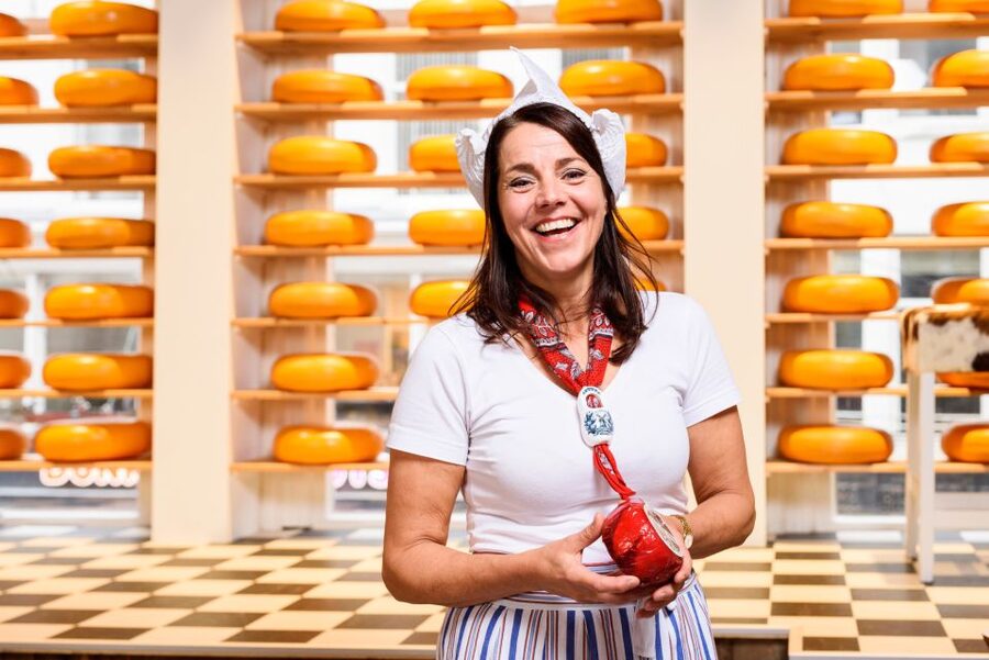 Amsterdam: Premium Henri Willig Cheese Tasting Experience - Henri Willig Cheese Tasting in Old Amsterdam: Why It’s a Smart Food Stop