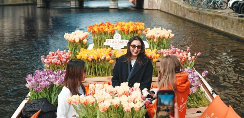 Amsterdam: Premium Tulip Boat Canal Tour - Where You Board: Prins Hendrikkade 33A and the Orange Staff