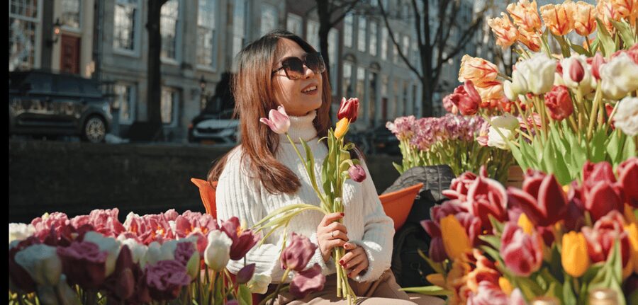 Amsterdam: Premium Tulip Boat Canal Tour - What You Actually Get From the Guide (Not Just a Script)