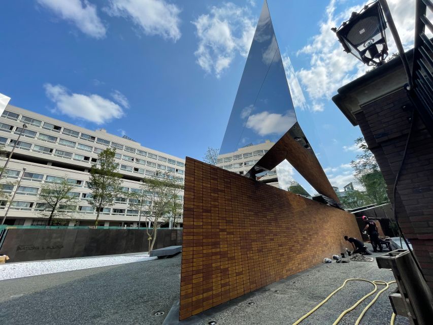 Amsterdam: Private Anne Frank and Jewish History Tour - Walking the Jewish Quarter toward life in the 16th century