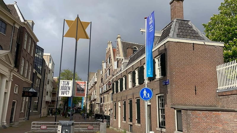 Amsterdam: Private Anne Frank and Jewish History Tour - The private guide advantage: how the best moments land
