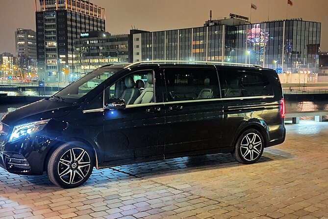 Amsterdam Private Arrival or Departure Transfer - The Schiphol meeting point you can actually find