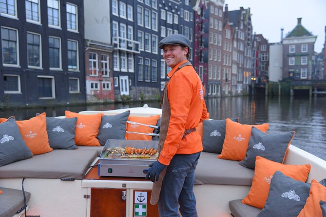 Amsterdam Private BBQ and Drinks Cruise With Onboard Chef - The chef BBQ and drinks: why this part matters more than you think