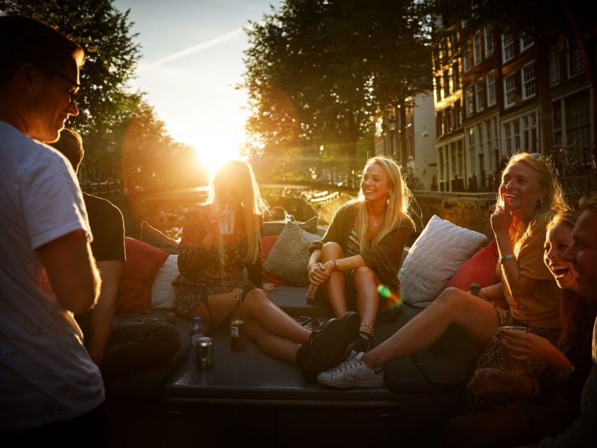 Amsterdam: Private BBQ Cruise with Personal Chef & Drinks - Unlimited drinks: how beer, wine, and soft drinks change the onboard mood