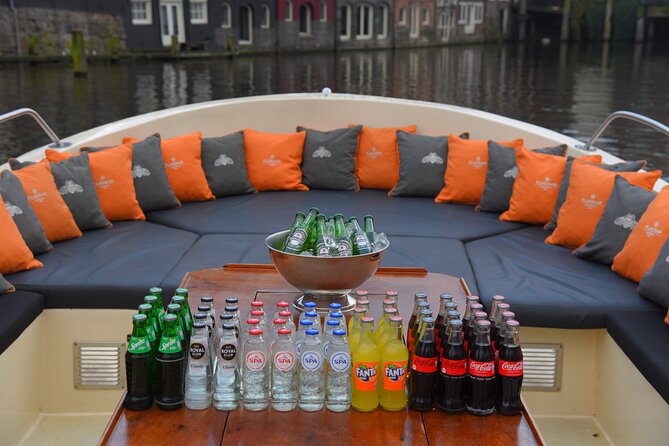 Amsterdam Private Boat Trip With Skipper, Burger and Beers - Meeting at Oosterdokskade, and why that location is smart