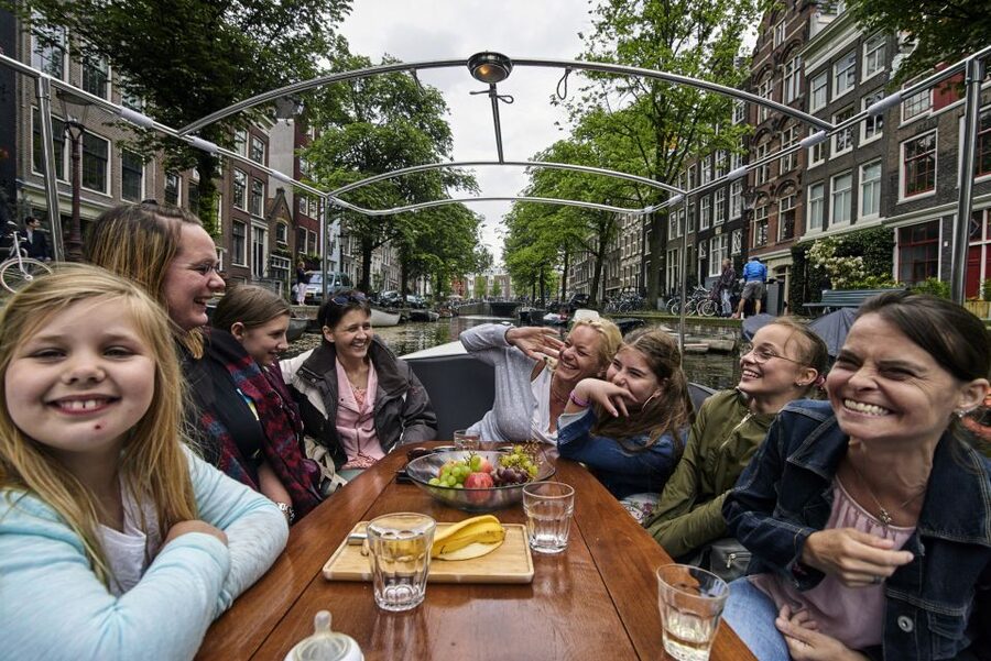 Amsterdam: Private Canal Tour - The route you are likely to feel: UNESCO canals, river, then port