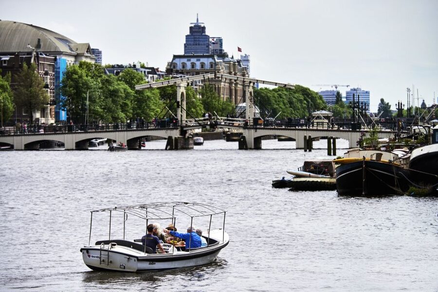 Amsterdam: Private Canal Tour - Smaller canals, better listening, and why this matters