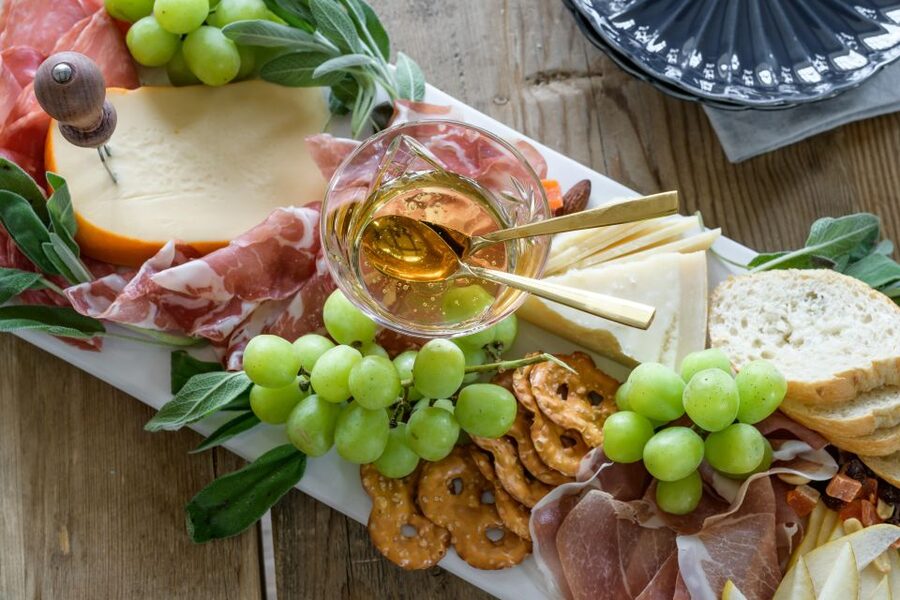 Amsterdam: Private Cruise with Drinks & Optional Snacks - Key highlights