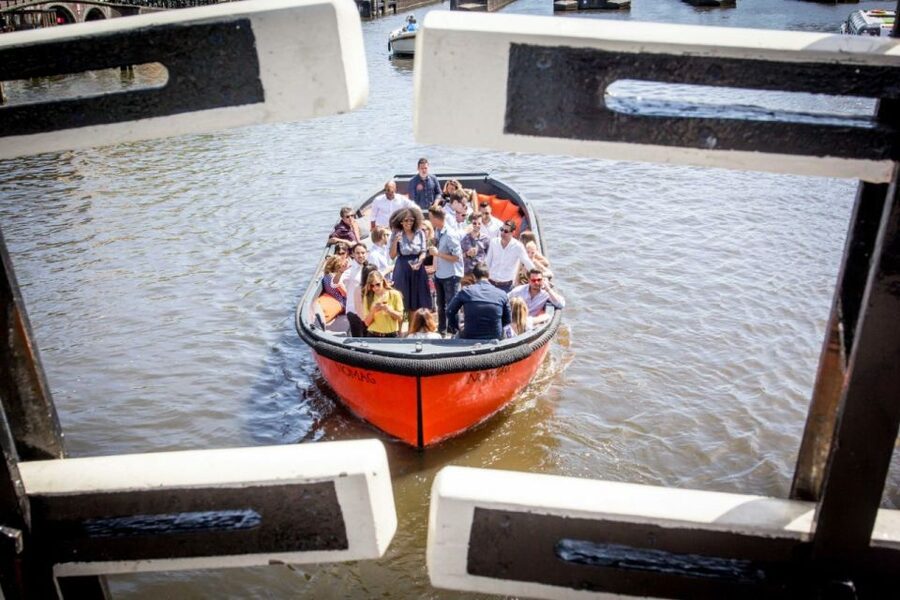 Amsterdam: Private Cruise with Drinks & Optional Snacks - Quick check list before you go