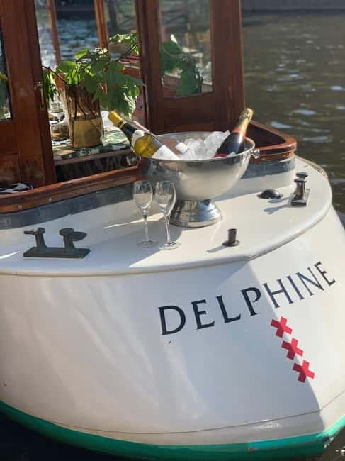 Amsterdam: Private Dinner Cruise (4pers) with Guide - Why a Private Canal Dinner Works So Well in Amsterdam