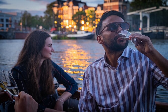 Amsterdam Private Dinner Cruise incl Drinks & 2-course Dinner 2hr - The captain and host: why this cruise wins on service