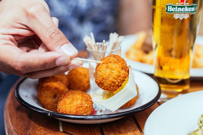 Amsterdam Private Food Tour with Local Including 6 or 10 Tastings - Personalization for diets and allergies: what you should do at booking