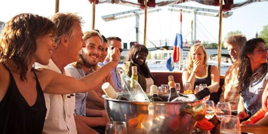 Amsterdam: Private Luxury Cruise with Pizza and Drinks - The Sights You’ll See: Prinsengracht to Margere Brug
