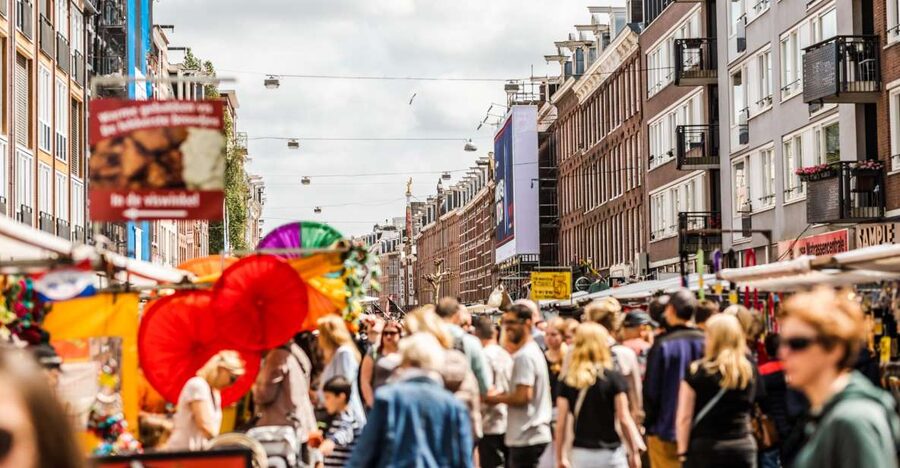 Amsterdam: Private Walking Tour of Jordaan & De 9 Straatjes - Should you book this private Jordaan and De 9 Straatjes tour?