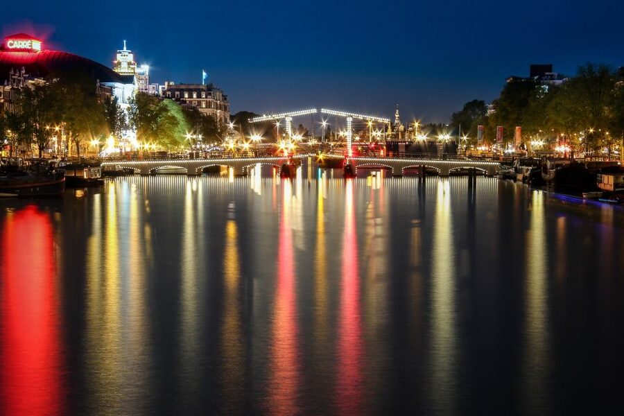 Amsterdam: Private Walking Tour with a Local - Key points at a glance