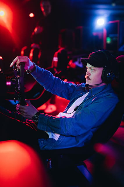 Amsterdam: Racing Experience at A'DAM VR Game Park (no VR) - The 30-Minute F1 Simrace: How the Time Feels