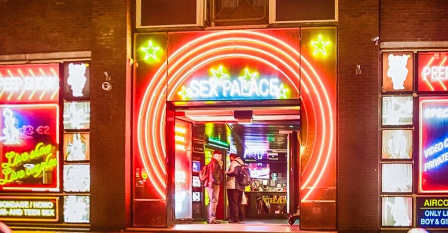 Amsterdam Red Light District & Coffee Shop Tour - Key points at a glance