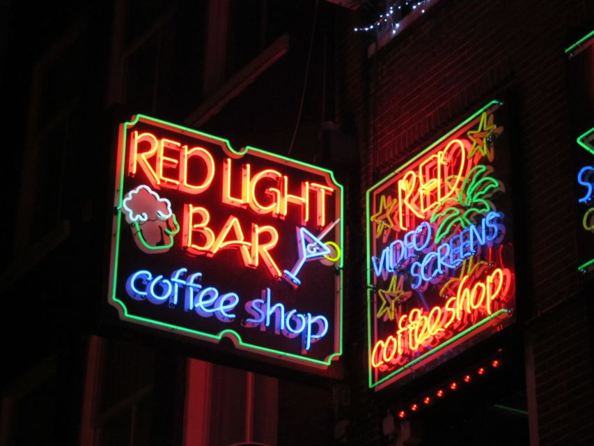 Amsterdam: Red Light District Exclusive Night Tour - Canals and Grachtengordel Views, Plus the City’s Narrowest Street