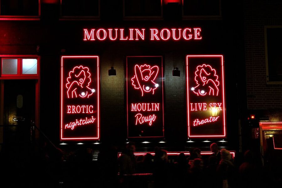 Amsterdam: Red Light District Tour in English or German - Why this Red Light District tour feels more practical than shocking