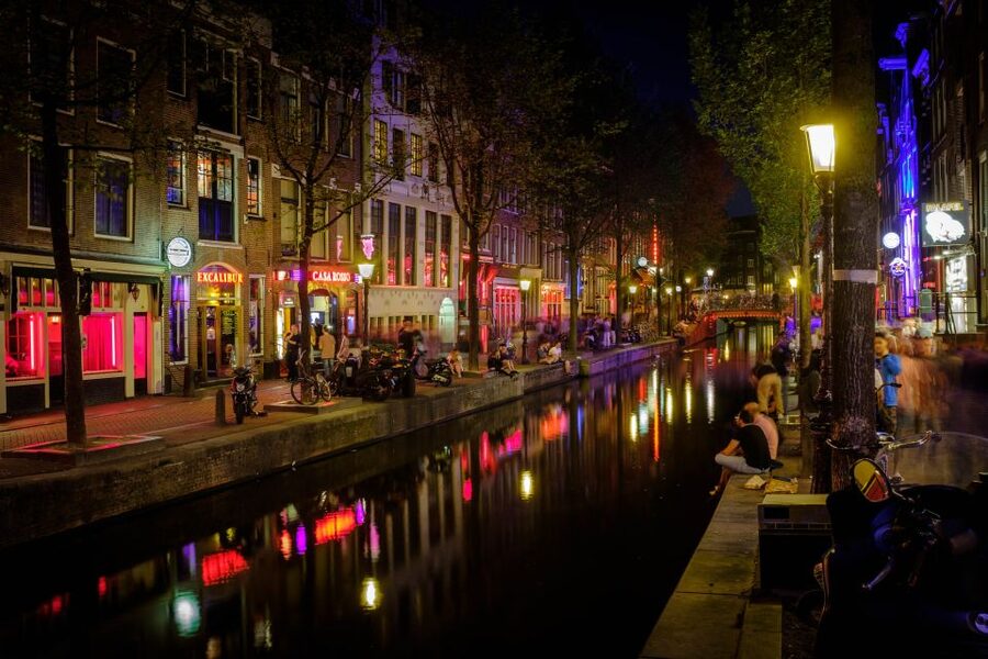 Amsterdam: Red Light District walking tour - Who This Tour Fits Best, and Who Might Skip It