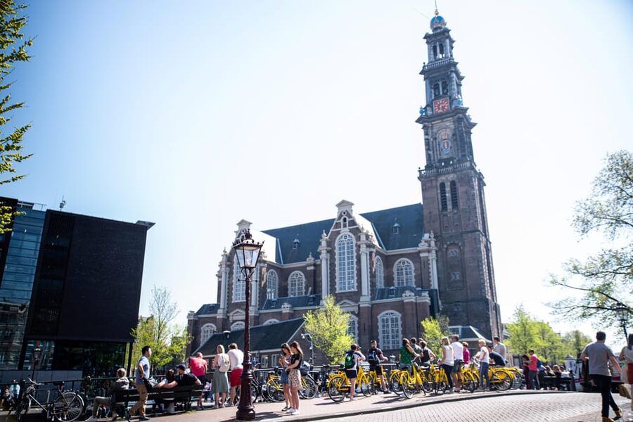 Amsterdam: Relaxed City Highlights Guided Bike Tour - Museumplein and P.C. Hooftstraat, Then Back Toward the Classics