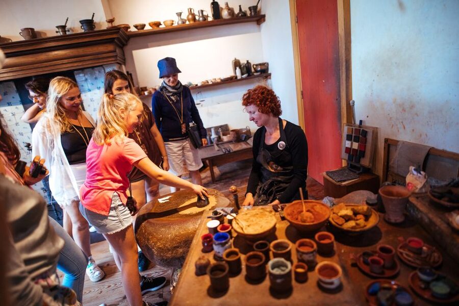 Amsterdam: Rembrandt House Museum Entrance Ticket - The multimedia tour: your best strategy for 17th-century context