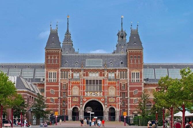 Amsterdam Rijksmuseum Guided Tour - The dollhouse stop: small scale, big storytelling