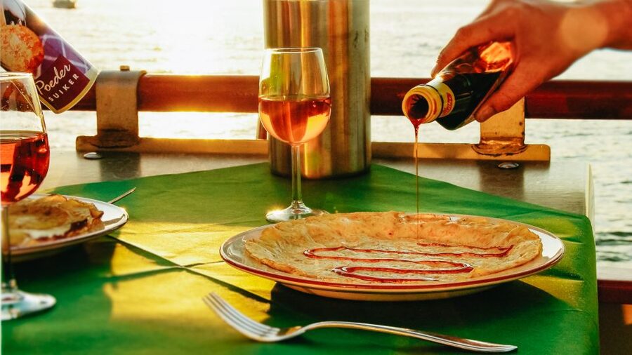 Amsterdam: River Cruise With All-You-Can-Eat Dutch Pancakes - Getting to the dock: the free ferry from Amsterdam Centraal