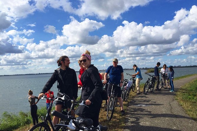 Amsterdam's Countryside Half-Day Bike Tour in Small Group - Tips to make your ride smoother in real life