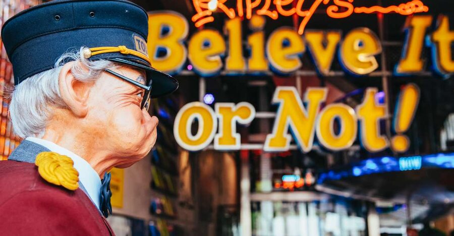 Amsterdam's Weirdest Museum: Ripley's Believe It or Not! - The 7-Meter Car-Parts Robot, and Other Big Visual Wins