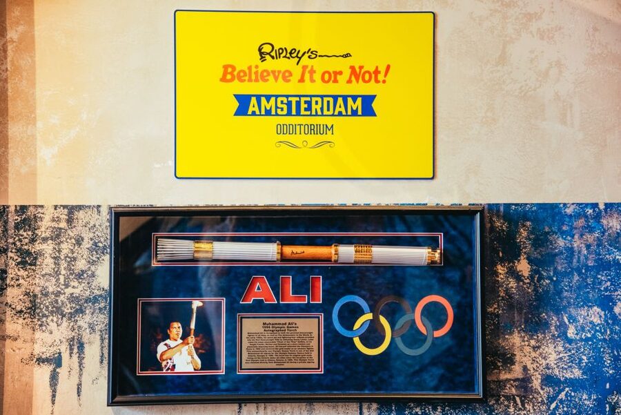 Amsterdam's Weirdest Museum: Ripley's Believe It or Not! - The Flow Through Themed Rooms, From Photos to Interactive Spots