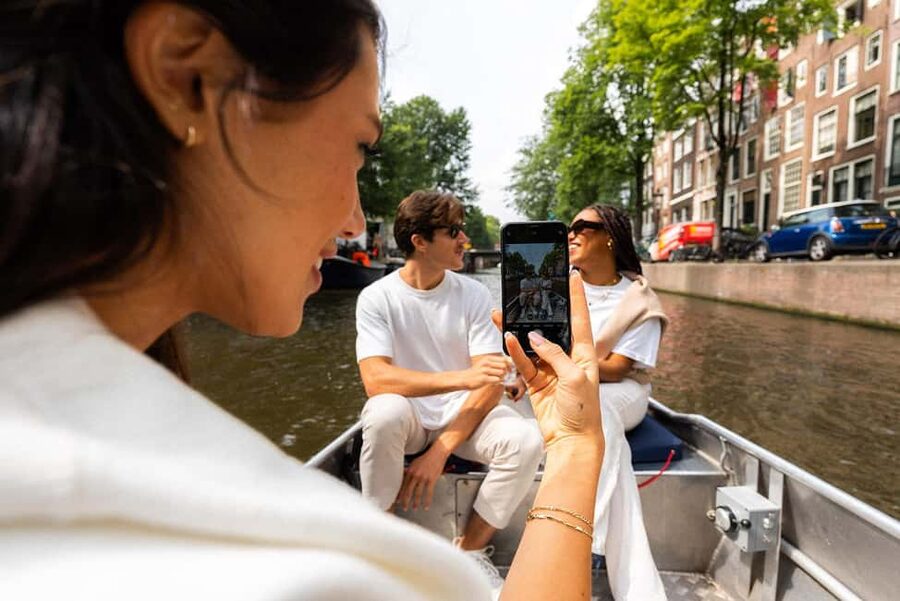 Amsterdam: Sail Yourself with a 2 Hour Boat Rental - Steering Tips That Make It Feel Easy (Even If You’re New)