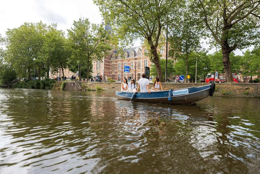 Amsterdam: Sail Yourself with a 2 Hour Boat Rental - Sober Steering, No Music, and Other Canal Rules You Must Follow