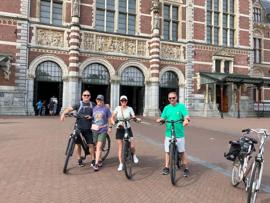 Amsterdam: Scenic City Highlights by E-Bike - The 10-Minute Safety Briefing That Sets the Tone