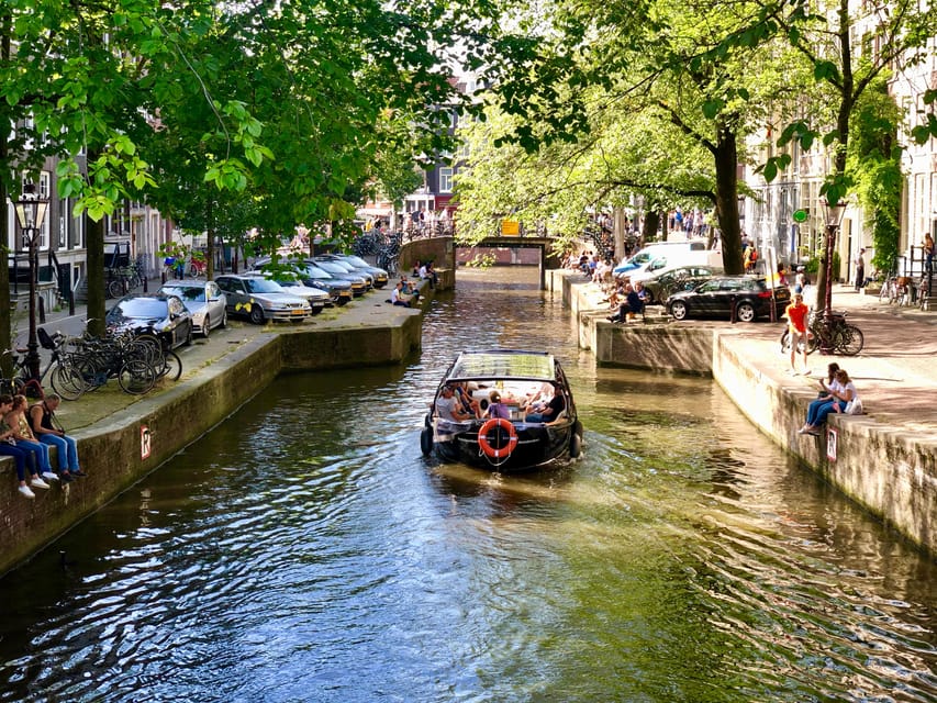 Amsterdam Small Group Canal Cruise inc Snacks/Drinks Winter - Dutch snack timing: bitterballen and the sweet-salty combo