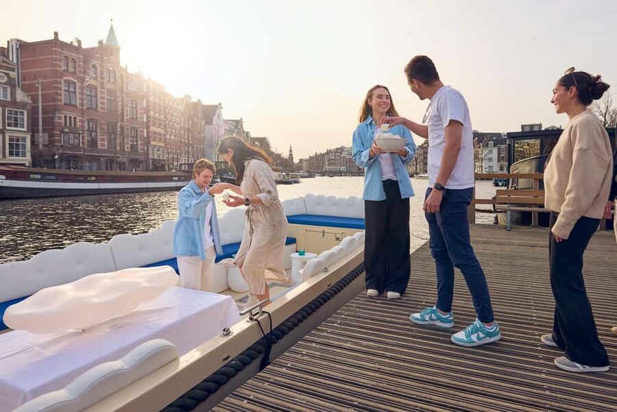 Amsterdam: Smoke & Cruise on covered Cannabis Boat With Bar - Smoke-Friendly Canal Float on a Covered Cloud Boat