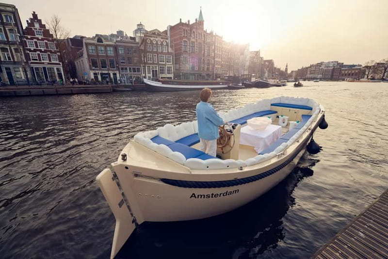 Amsterdam: Smoke & Cruise on covered Cannabis Boat With Bar - Who should book this Amsterdam Smoke & Cruise, and who shouldn’t