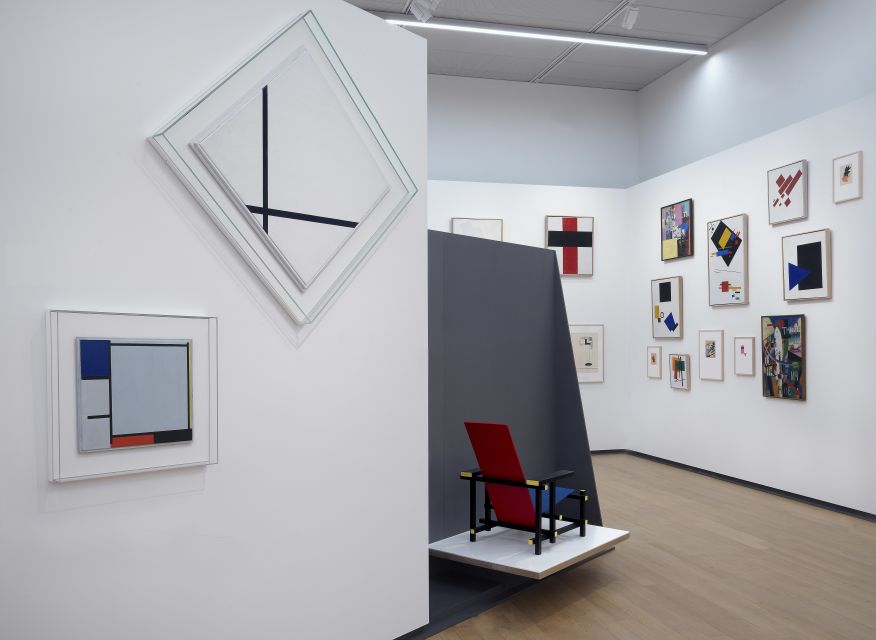 Amsterdam: Stedelijk Museum and 1-Hour Canal Cruise - Where the Cruise Leaves From, and How to Avoid the Common Mix-Up
