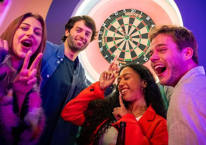 Amsterdam: The All Out - No.1 Activity Bar - Shuffleboard play: sjoelen-style rules with a classic challenge