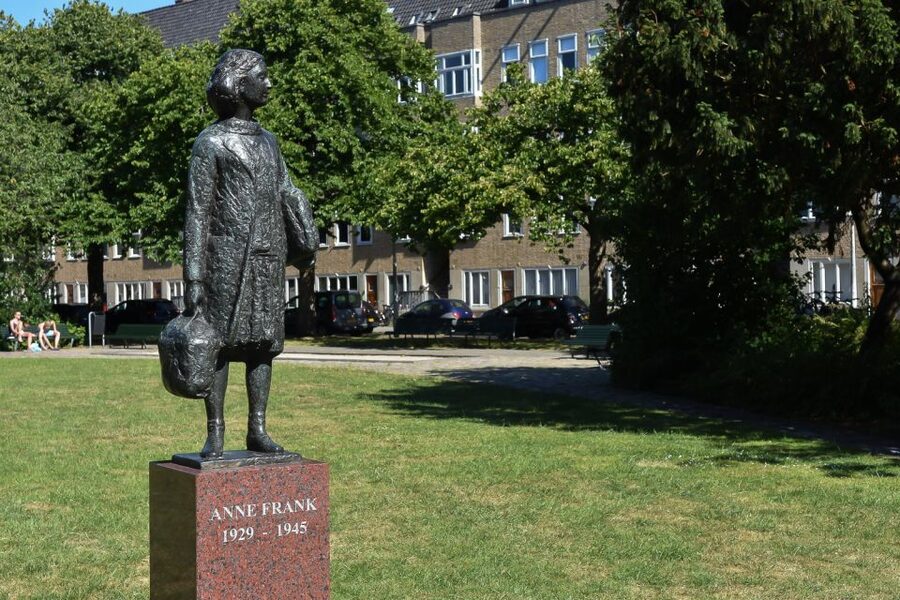 Amsterdam: The Life of Anne Frank Walking Tour - Practical tips that make the walk easier