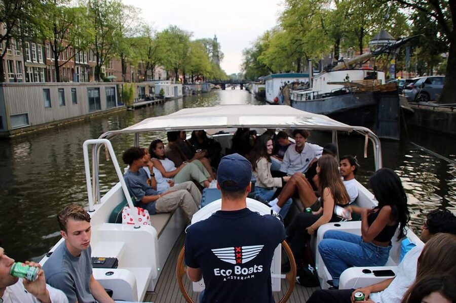 Amsterdam: The Newest Canal Cruise with Drink Option - What You Actually See in One Hour on UNESCO Canals
