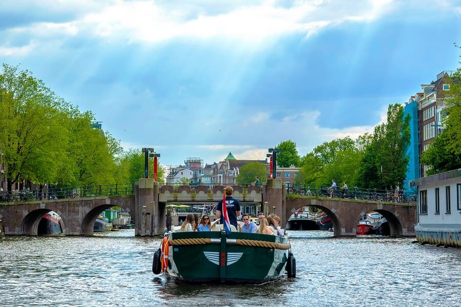 Amsterdam: The Newest Canal Cruise with Drink Option - Skipper Stories, No Microphone, and How to Hear It All