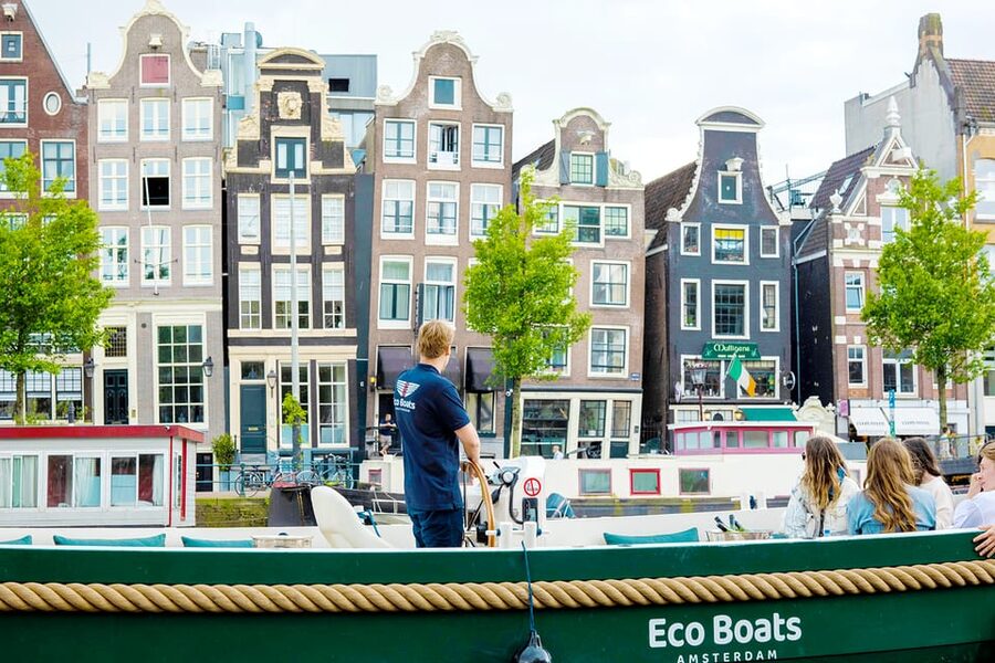 Amsterdam: The Newest Canal Cruise with Drink Option - Optional Drinks, Windy-Weather Reality, and Cozy Boat Comfort